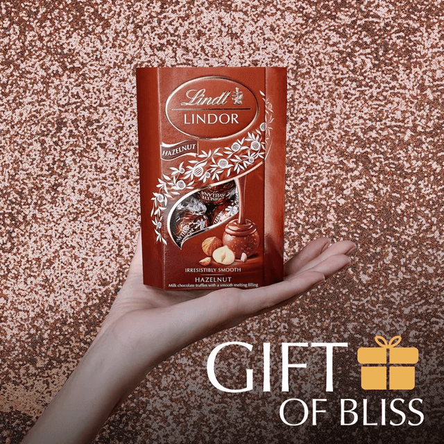 Lindt LINDOR Milk Hazelnut Chocolate Truffles Box 200g